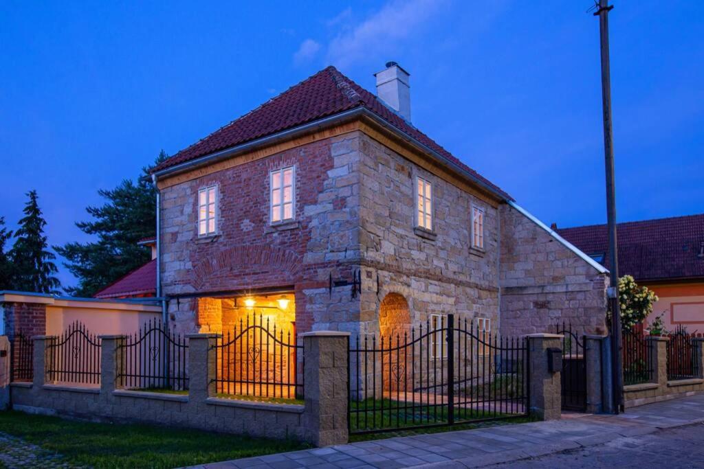Old Smithery From 17. Century Sobcice Exterior foto